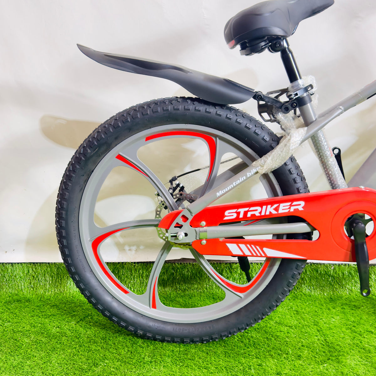 STRIKER 24 Inch Sports Bicycle Vibrant Red Edition