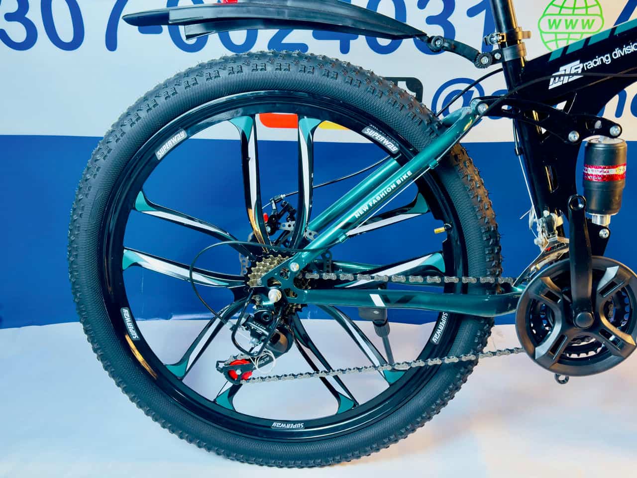 Folding Mountain Bike with Dual Disc Brakes and Hydraulic shocks