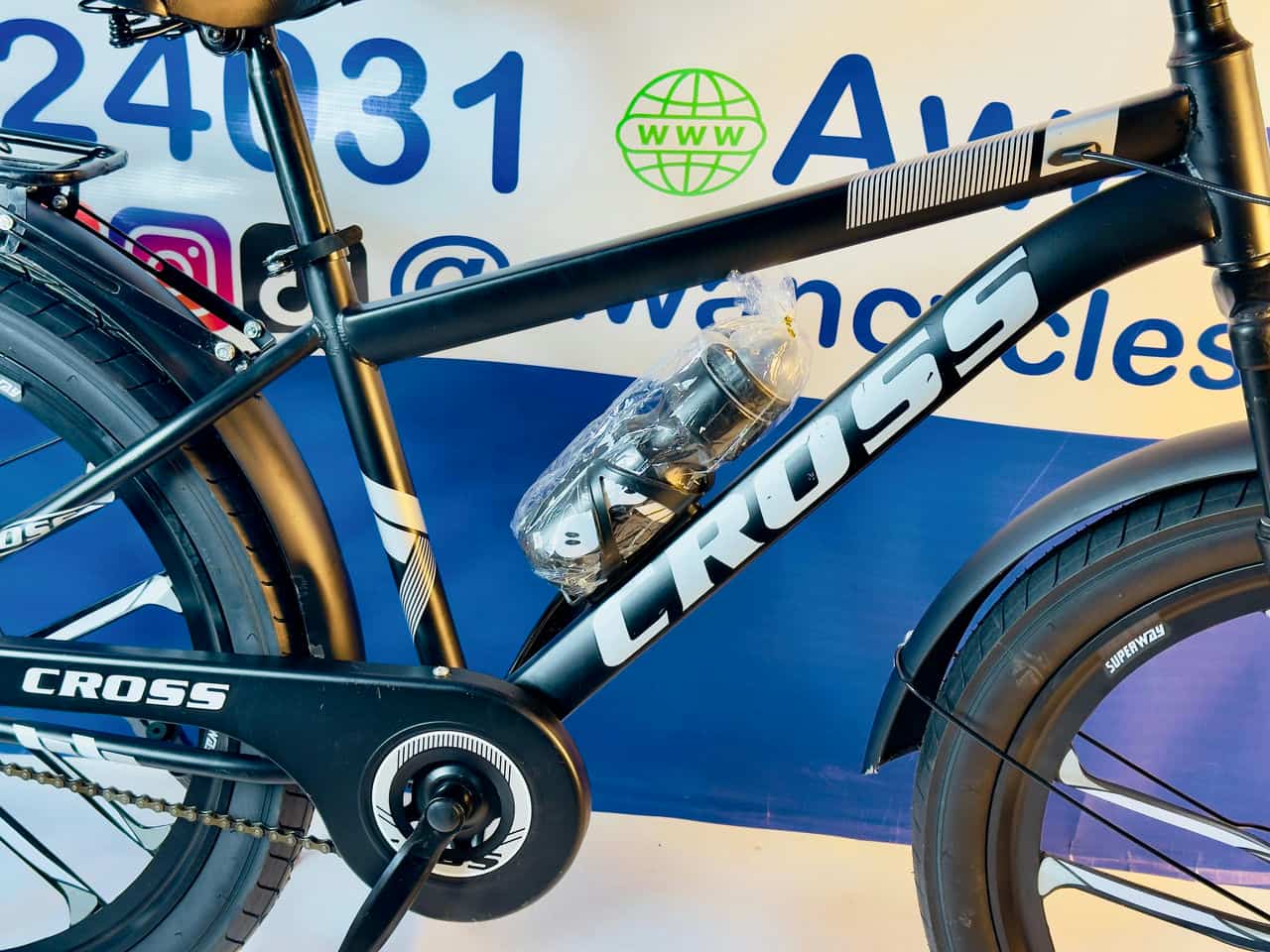 Cross Cycle in Black Color with Fat Tires and Dual Disk Brakes