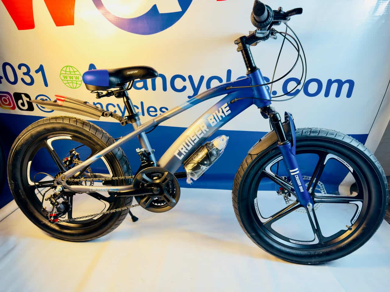 Cruiser Bike in Blue Color with Disk Brakes and Hydraulic Shocks