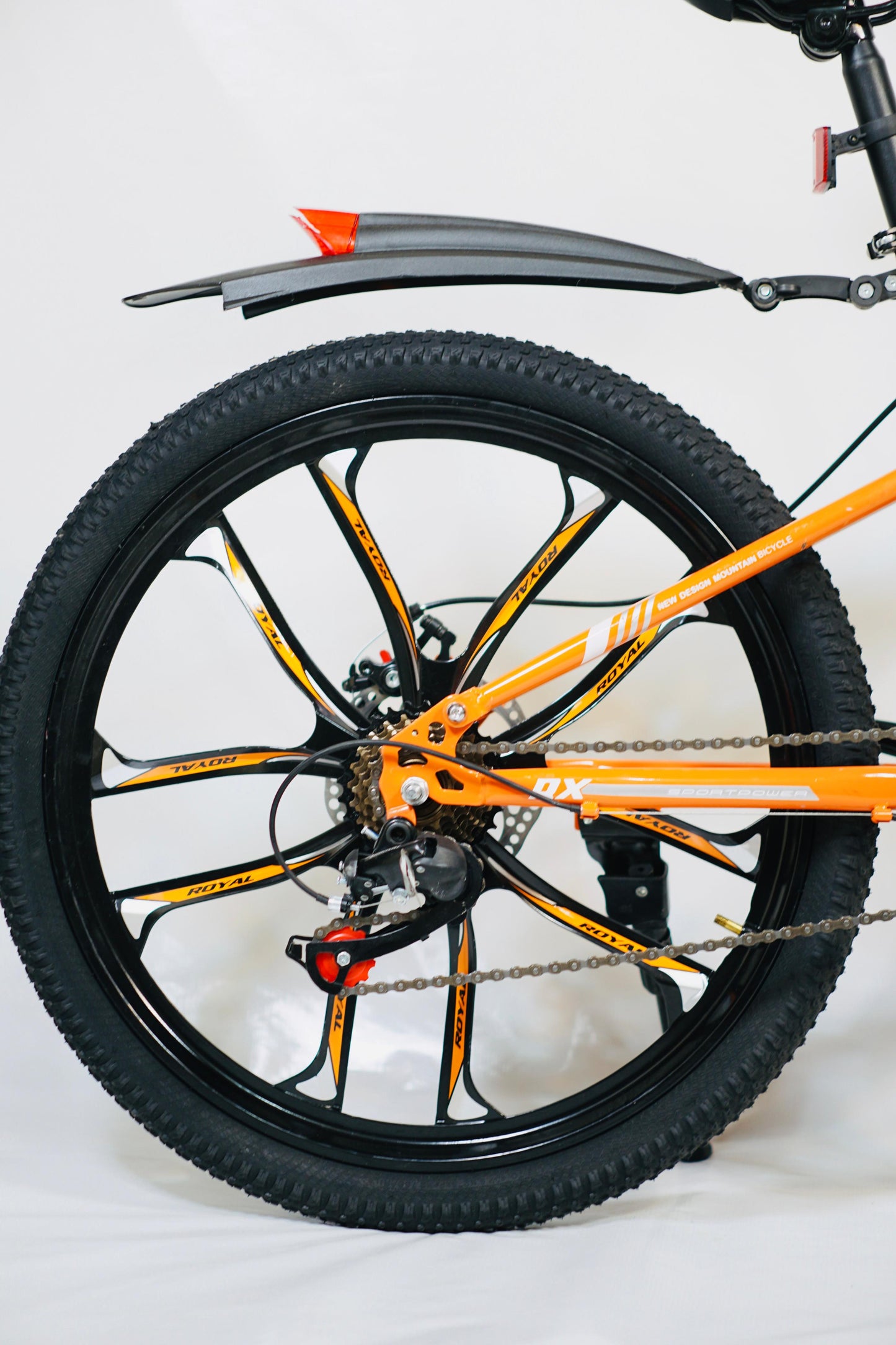 24 Inch Gear Cycle with Dual Disc Brakes & Hydraulic Shocks Black Color
