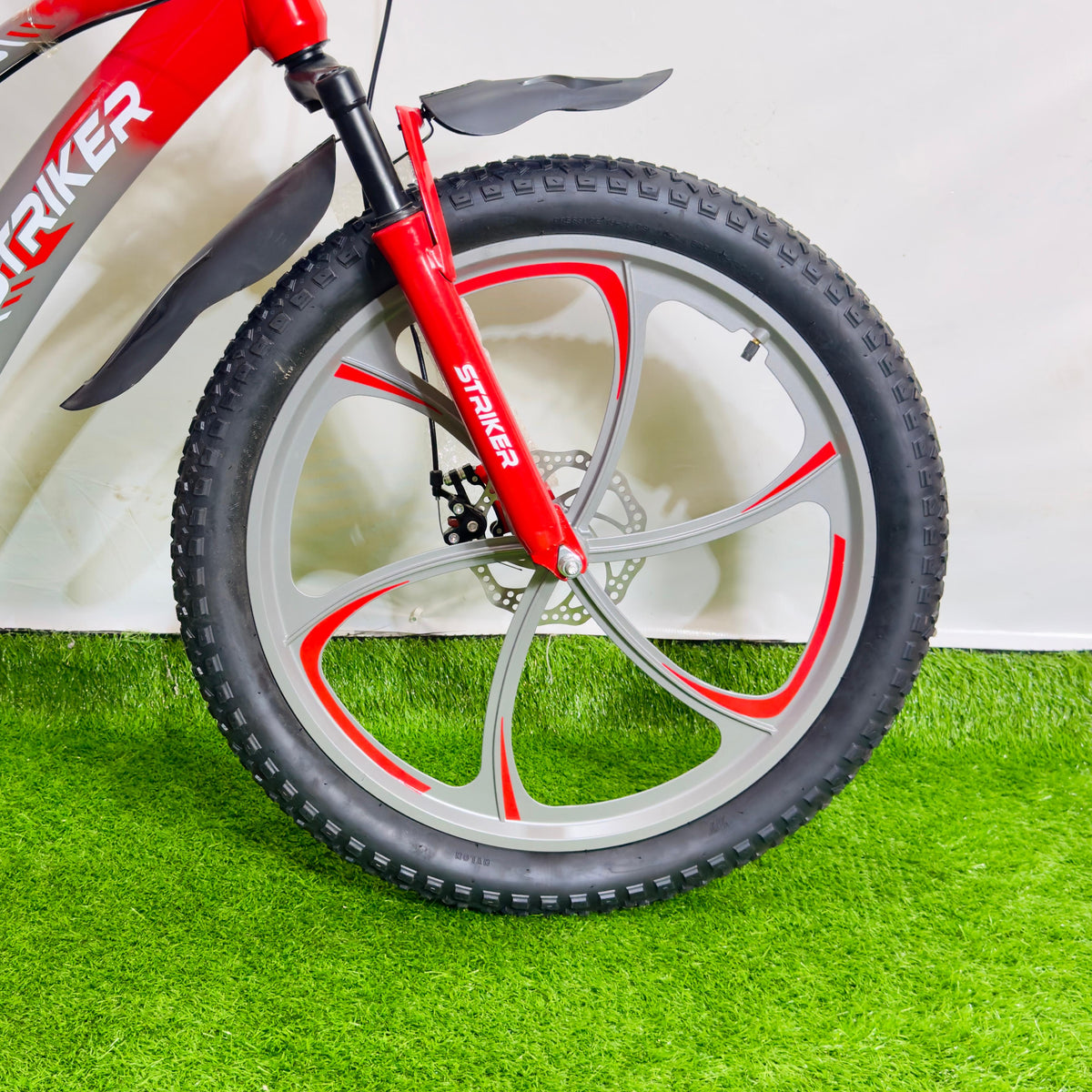 STRIKER 24 Inch Sports Bicycle Vibrant Red Edition