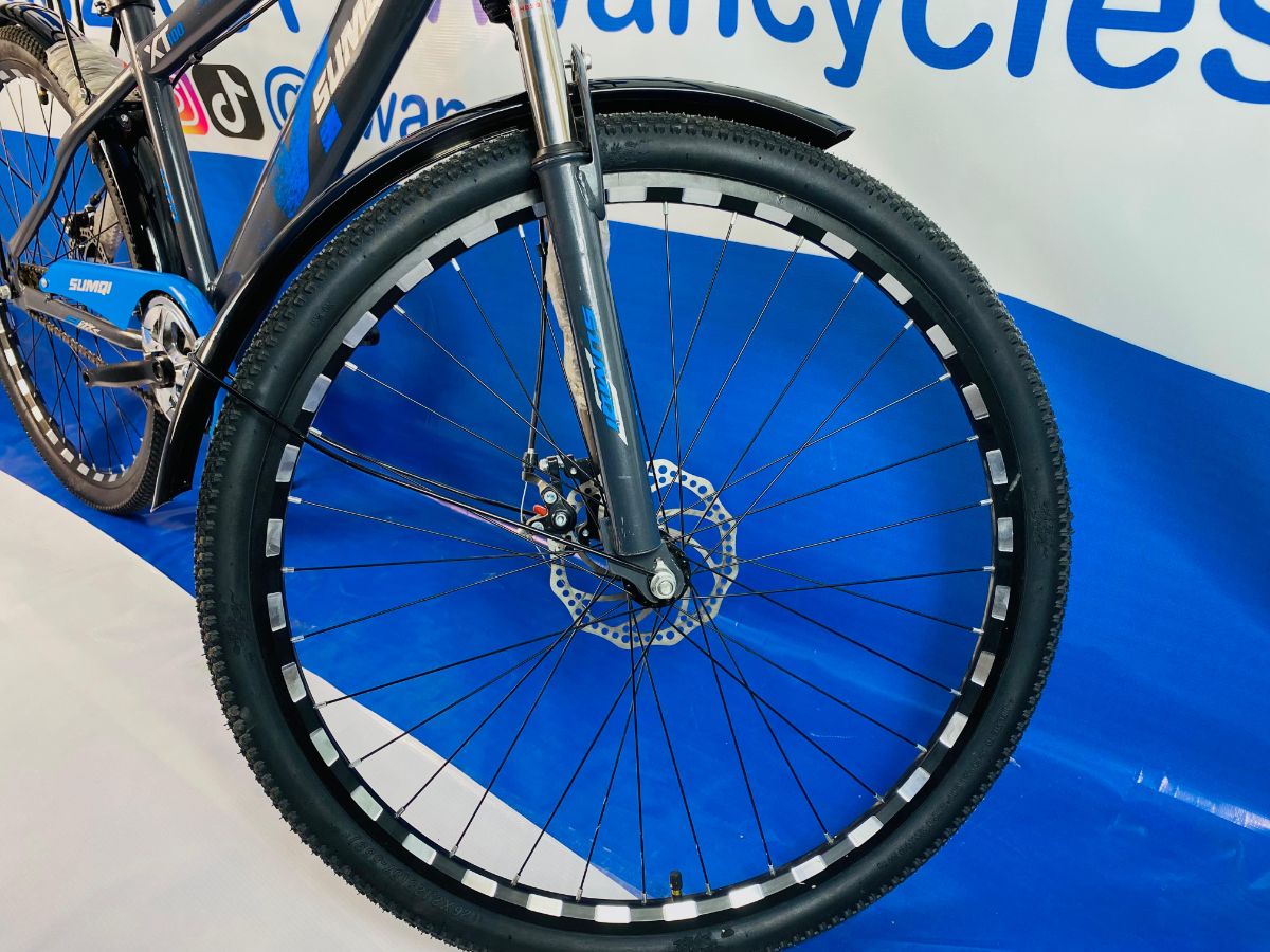 26 Inches Adult Bicycle Dual Disc Brakes, Hydraulic Shocks & Adjustable Seat